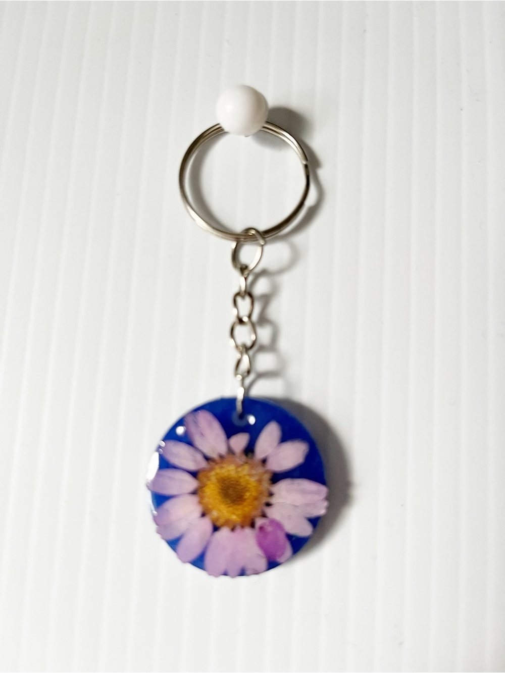 Handmade Blue Resin Daisy Keychain NWOT